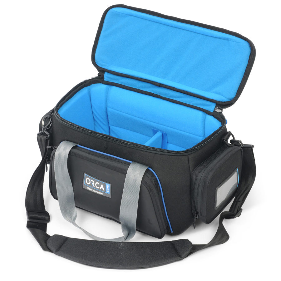 Classic Camera Shoulder Bag, S