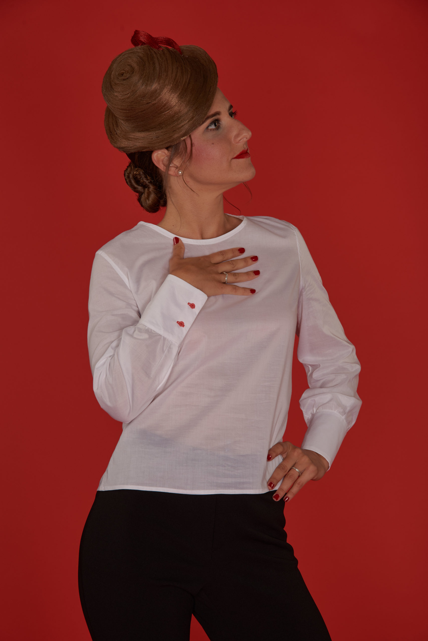 Colorama Paper Background 2.72 x 11m Cherry - Image 3